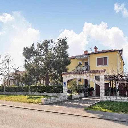 Lovely In Finida With Wifi Apartment