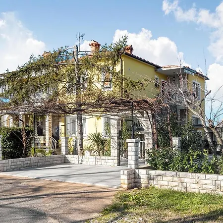 Apartment Lovely In Finida With Wifi *